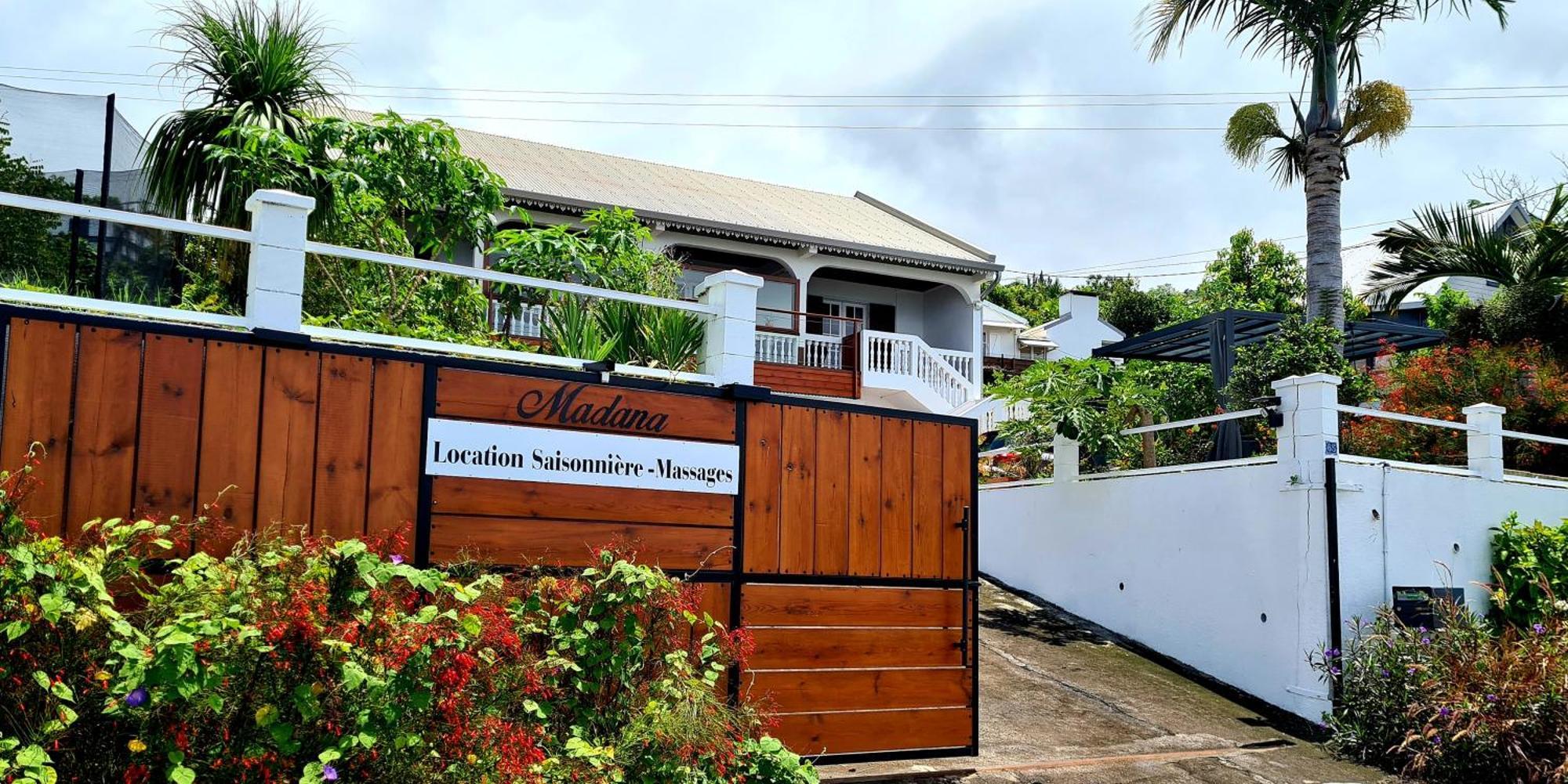 Le Cocon De Madana Apartamento Saint-Joseph Exterior foto